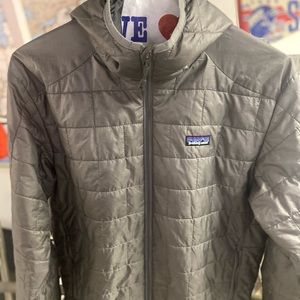 Men’s Patagonia Nano puff hoodie, Sz Medium